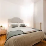 Modern Flat In Historic Center * Roma