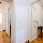 Daire Modern Flat In Historic Center *