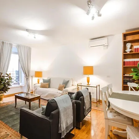 Modern Flat In Historic Center Rom