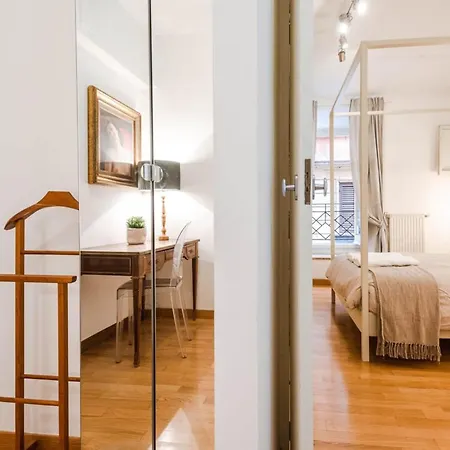 Lägenhet Modern Flat In Historic Center Rom