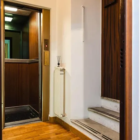 Lägenhet Modern Flat In Historic Center *
