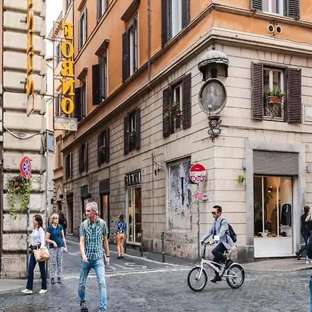 Modern Flat In Historic Center * Rom