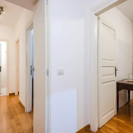 Lägenhet Modern Flat In Historic Center *
